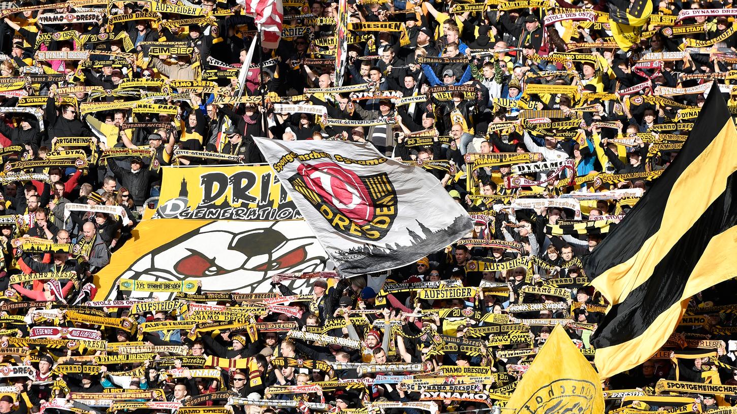 In Dresden erwartete die Polizei Tausende Fans zum Zweitliga-Spiel gegen den HSV.