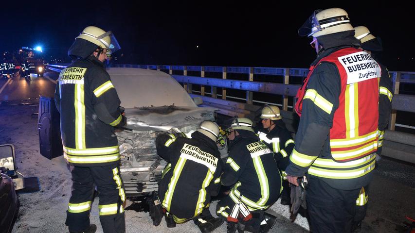 Auto fängt Feuer: Schwerer Unfall auf der A73 bei Möhrendorf