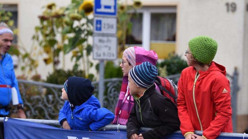 Mitfiebern und anfeuern: So sahen die Fans den Fränkische-Schweiz-Marathon 2018