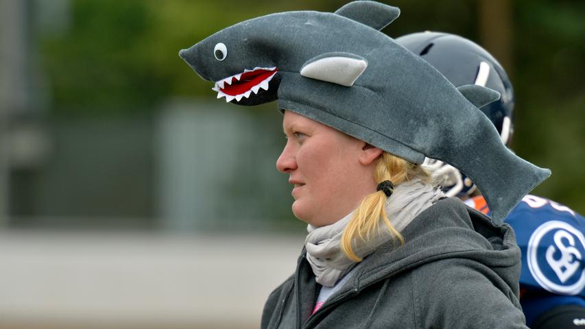Raus mit Applaus: Erlangen Sharks Ladies verlieren