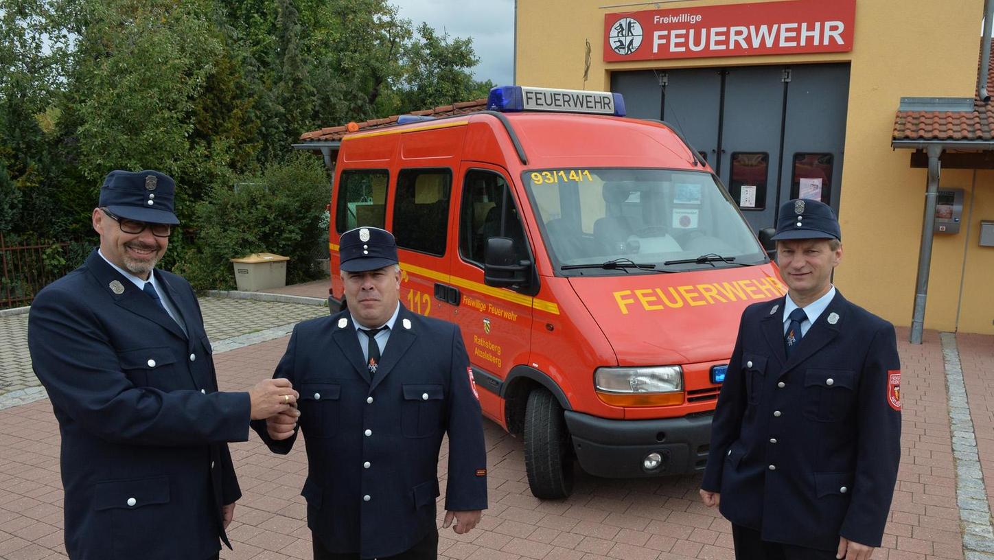 Marloffstein: Feuerwehr freut sich über Transportwagen