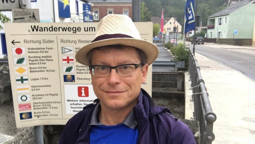 Die NN-Wanderreporter-Tour 2018 geht in die Schlussrunde. Alexander Jungkunz hat in Pegnitz den Selfie-Stick an Jo Seuß übergeben, seine erste Etappe führt nach Pottenstein.