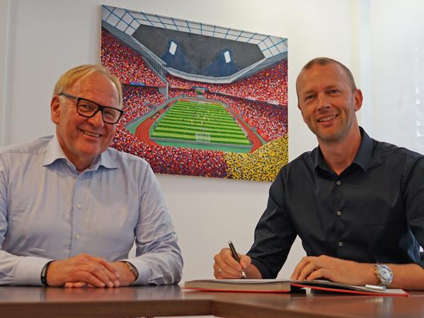 Grethlein stellt Meeske-Nachfolger vor: Niels Rossow (rechts) unterzeichnete am Dienstag bereits seinen Vertrag beim 1. FC Nürnberg.