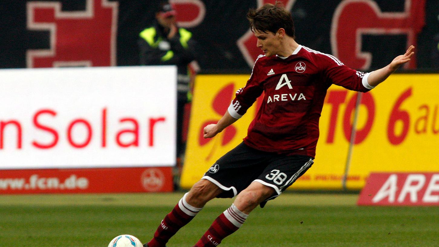 Im Jahr 2012 im Trikot des 1. FC Nürnberg aktiv: Philipp Wollscheid. Im Jahr 2012 im Trikot des 1. FC Nürnberg aktiv: Philipp Wollscheid.