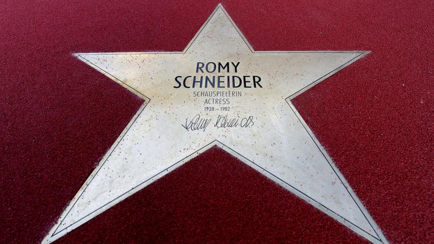 Seit 2010 wird Romy Schneider auf dem Boulevard der Stars am Potsdamer Platz in Berlin geehrt.