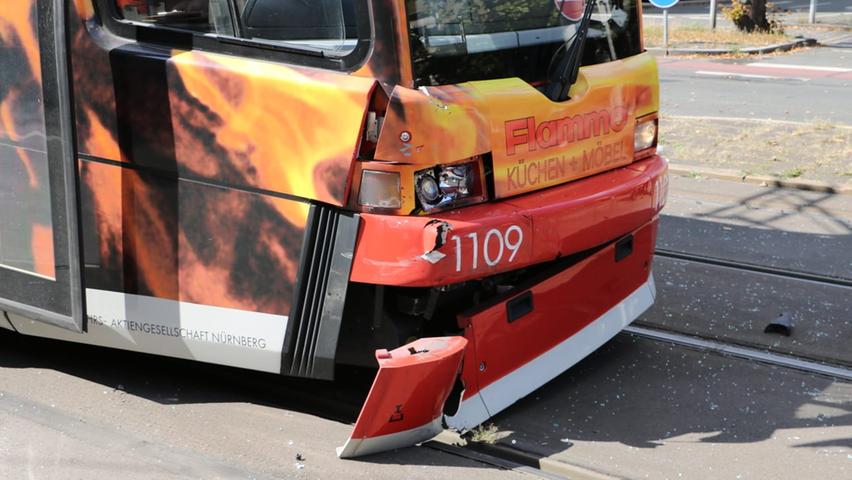 Unfall in Gibitzenhof: Autofahrerin übersieht Straßenbahn