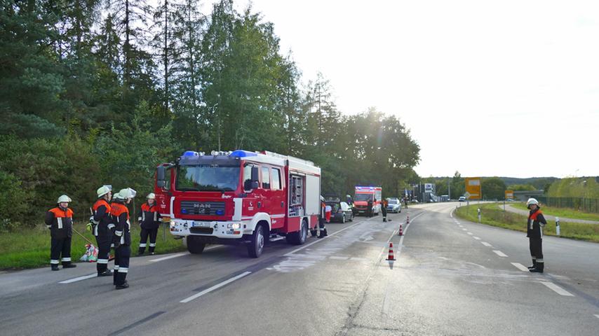 Autofahrer hatten großes Glück bei Frontalzusammenstoß nahe Pleinfeld
