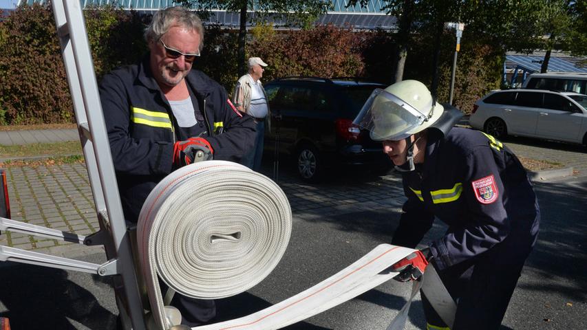 Büchenbach: Feuerwehr muss Brand auf Balkon löschen