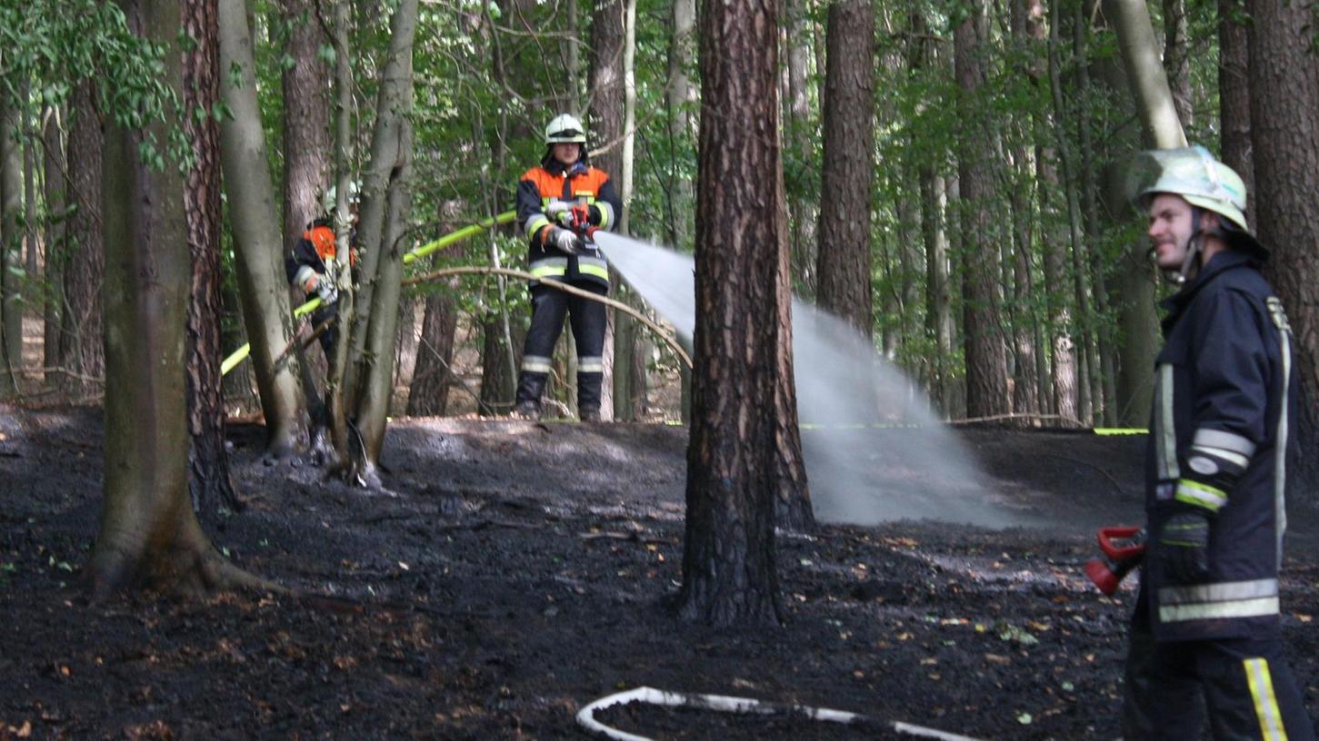 Wachenroth: Waldbrand im Keim erstickt