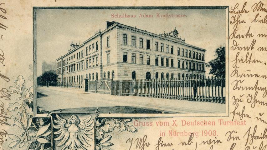 Die Grundschule St. Johannis in einer Postkartenansicht von 1903.