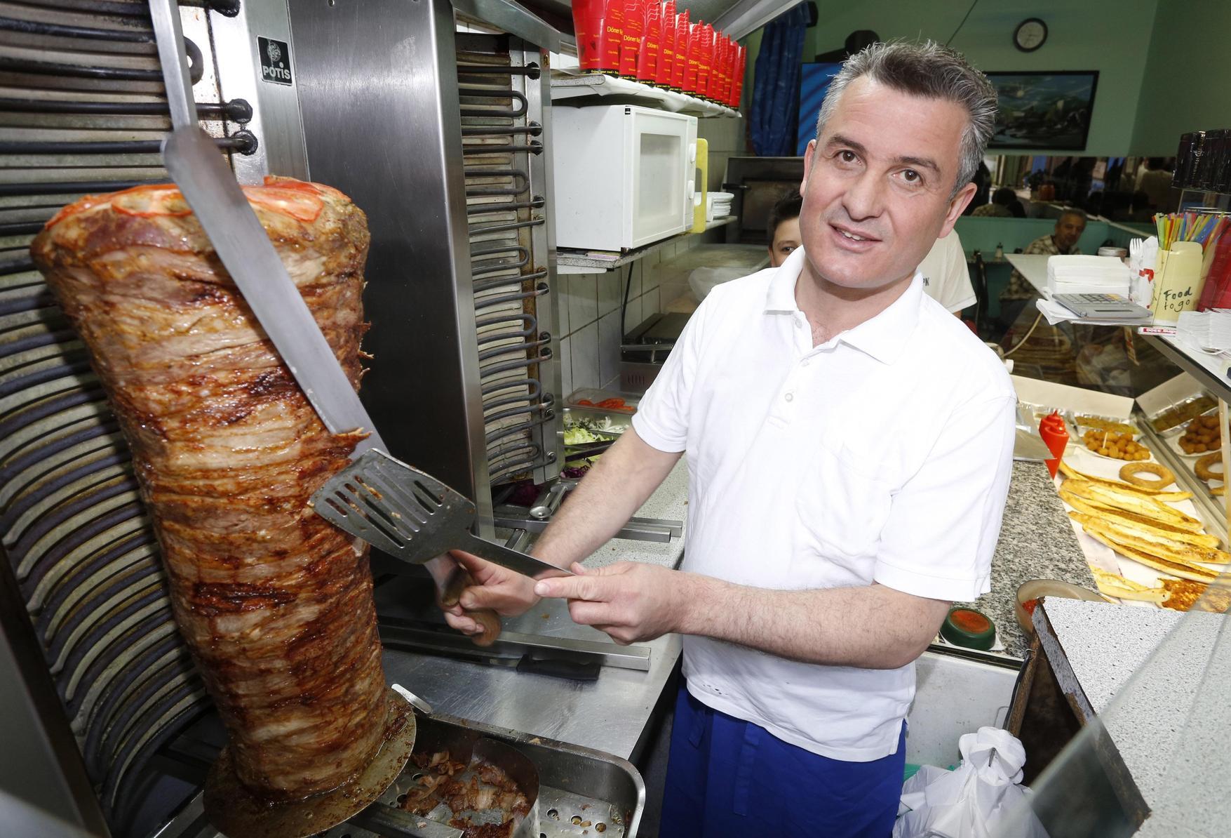 Wirbel Um Drehspiess Neue Vorgaben Fur Nurnbergs Doner Nurnberg Nordbayern De