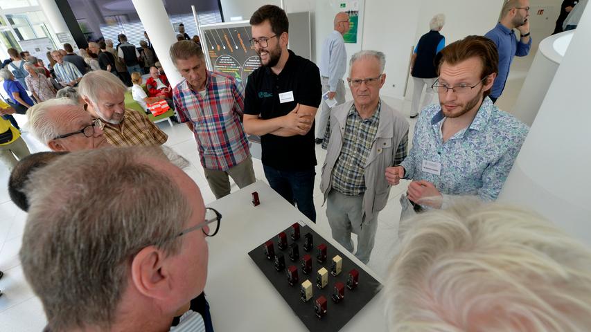 Spannender Einblick in Labore: Der Max-Planck-Tag in Erlangen 