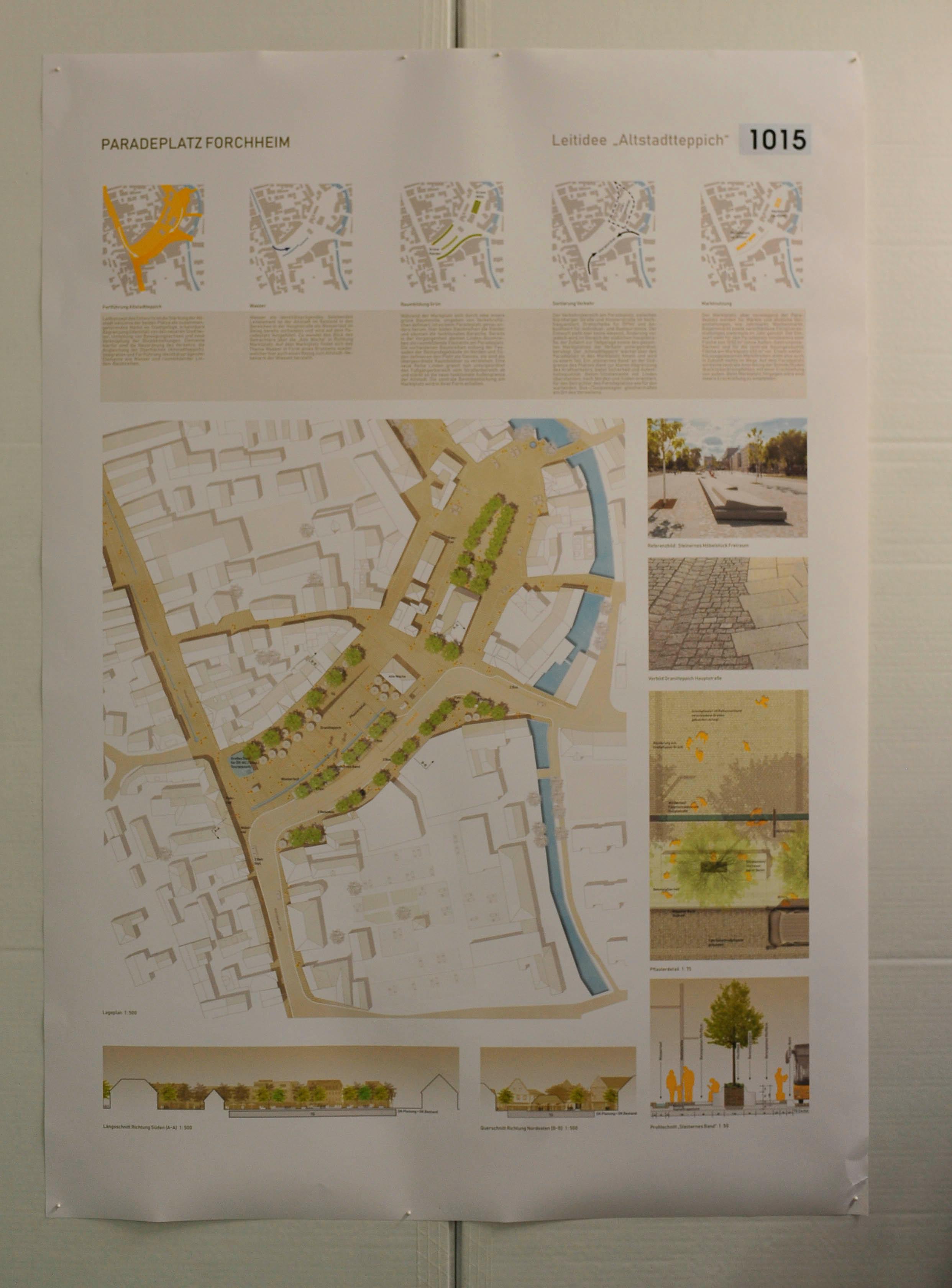 Alle Entwürfe haben die Vorgaben nach Radstellplätzen und Kurzzeitparkplätzen erfüllt - Unterschiede gibt es bei der Standortwahl. Das Besondere an diesem Entwurf: Der Paradeplatz wird nicht quer gegliedert sondern längs mit einer zweiten Baumreihe auf der südlichen Seite entlang der Bushaltestellen. Außerdem haben die Architekten das Bächla aus der Hauptstraße aufgegriffen und fortgeführt. Entlang der Baumreihe befinden sich Sitzbänke zur Straßen- und zur Platzseite hin.