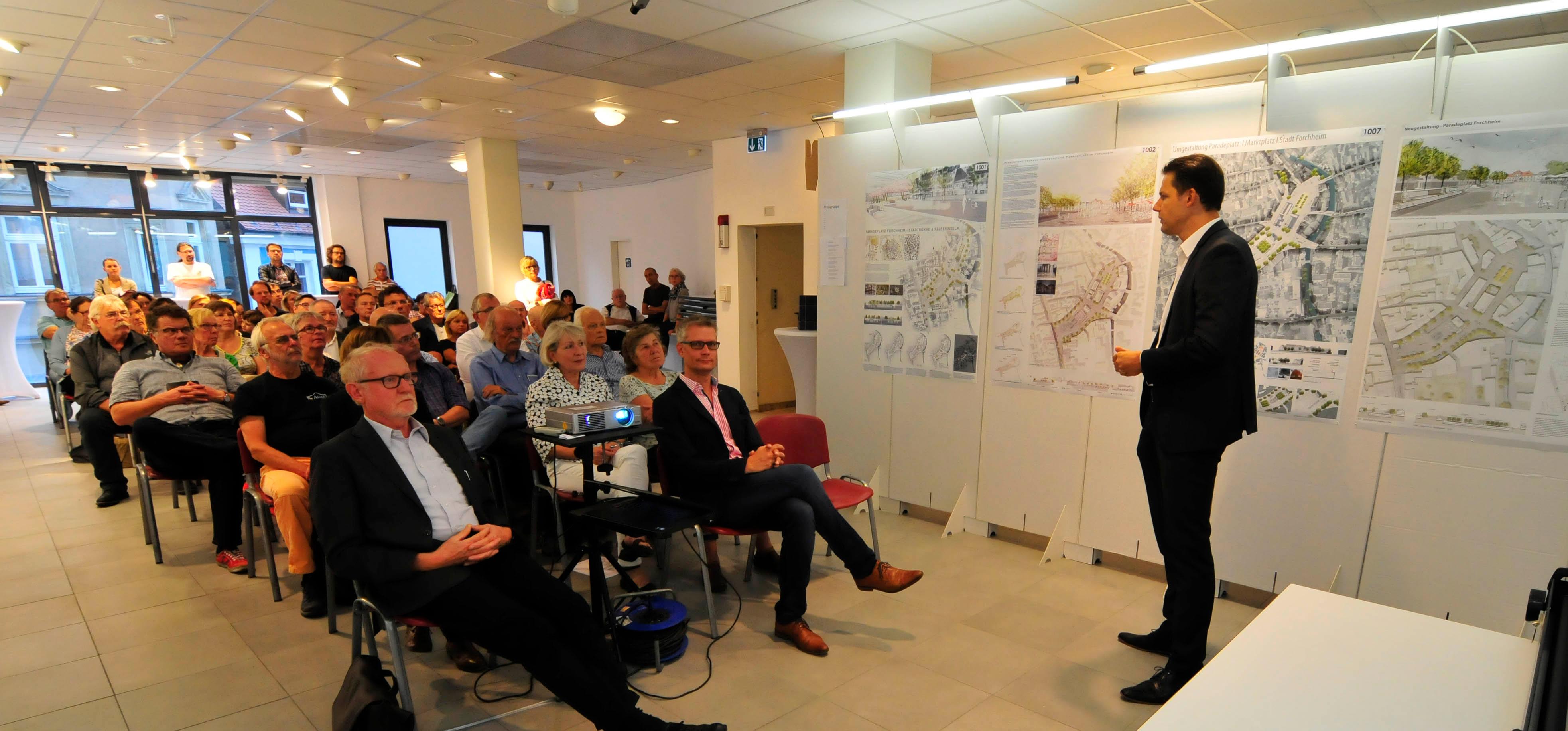 er Forchheimer Paradeplatz soll schöner werden. Neun Entwürfe dazu hat eine Jury aus 25 Wettbewerbsteilnehmern aus ganz Europa ausgewählt. Wir haben alle Gestaltungsideen zusammengefasst...