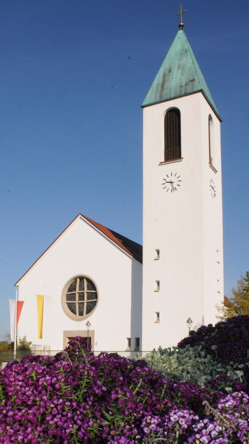 Kirchweih mit Kirchenzug in Wolfstein