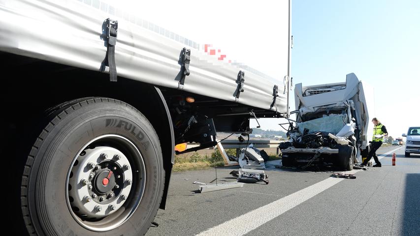 Auffahrunfall auf der A3: Transporter-Fahrer stirbt bei Schlüsselfeld