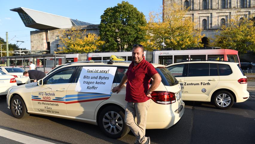 Protest gegen Gesetzesänderung: Taxidemo in Nürnberg