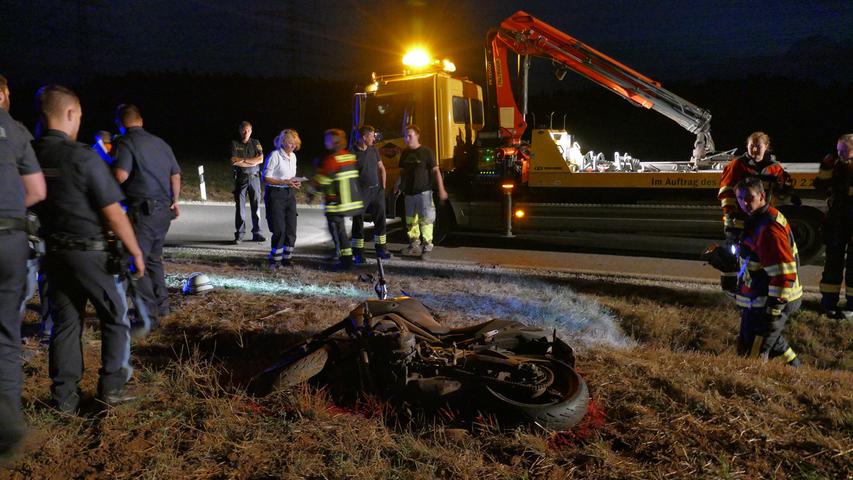 Landkreis Fürth: Schwere Verletzungen nach Sturz mit Motorrad
