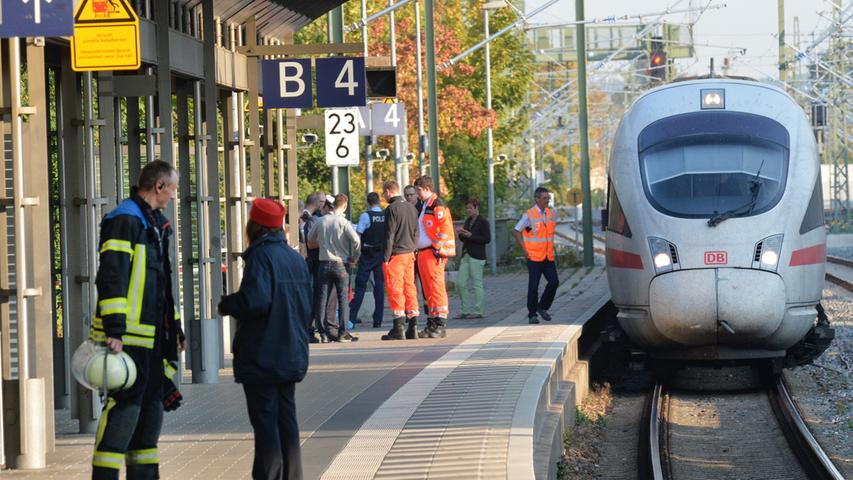 Sperrung nach Notarzteinsatz: Züge im Erlanger Bahnof standen still