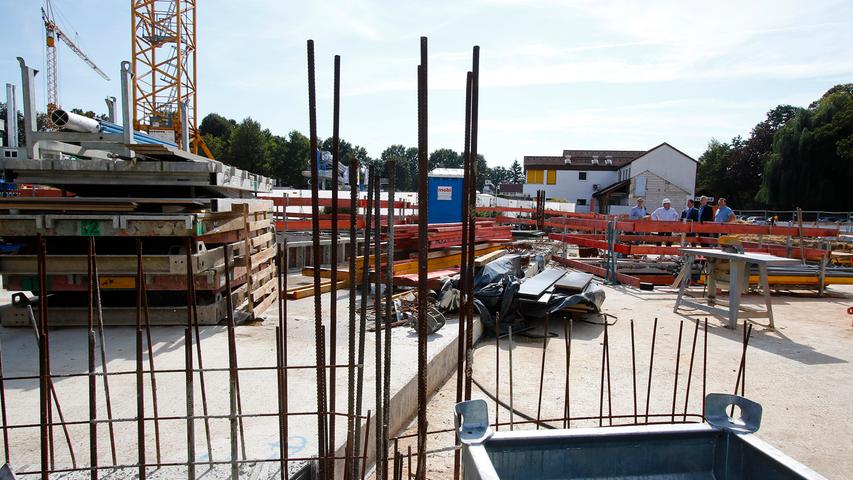 Ganzjahresbad Neumarkt: Rundgang über die Baustelle