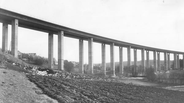 Ab September 2019 wird die Brücke abgerissen und für 85 Millionen Euro neu errichtet. Ende des Jahres 2024 sind die Arbeiten abgeschlossen.