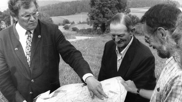 Der Bund Naturschutz mit seinem Vorsitzenden Hubert Weiger kämpfte gegen diesen Ausbau zwischen Amberg und Tschechien - letzlich aber ohne Erfolg.