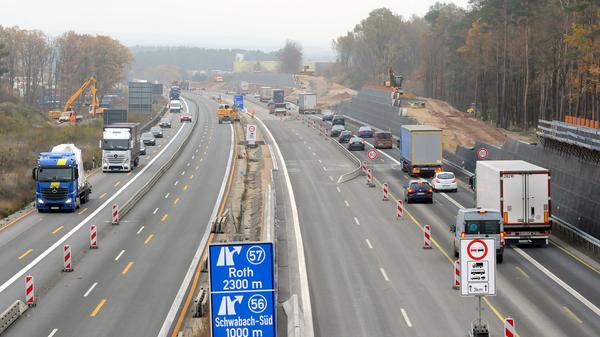 Letztendlich sollen aber alle 69 Kilometer zwischen Schwabach-West und der Landesgrenze Baden-Württemberg noch sechsstreifig ausgebaut werden. Ab dem Jahr 2022 wird der neun Kilometer lange Abschnitt zwischen der Landesgrenze zu Baden-Württemberg und dem Kreuz Feuchtwangen/Crailsheim ausgebaut.