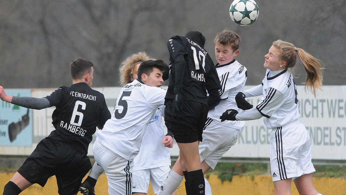 Immer mittendrin statt nur dabei: Amelie Thöle, hier bei einem Punktspiel mit der U15 der JFG Wendelstein gegen Bamberg.