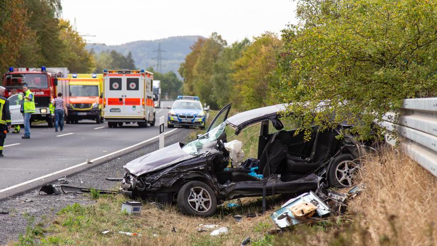 Frontalkollision in Neustadt bei Coburg: VW-Fahrer schwerst verletzt