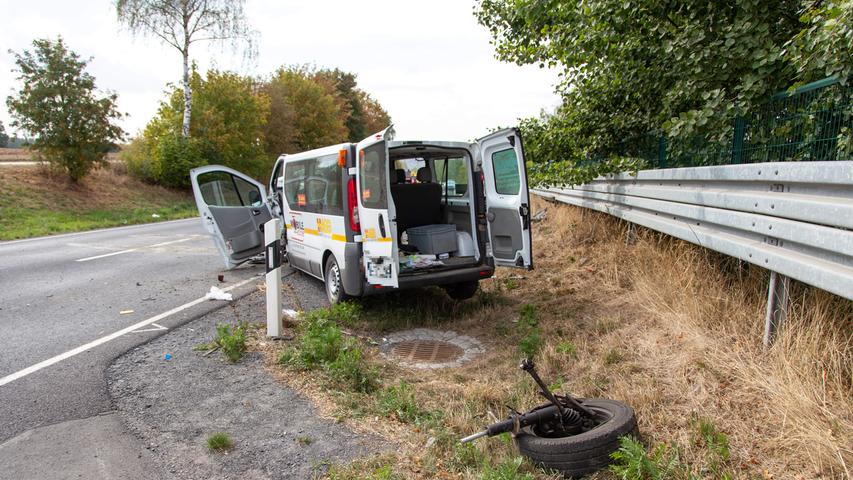 Frontalkollision in Neustadt bei Coburg: VW-Fahrer schwerst verletzt