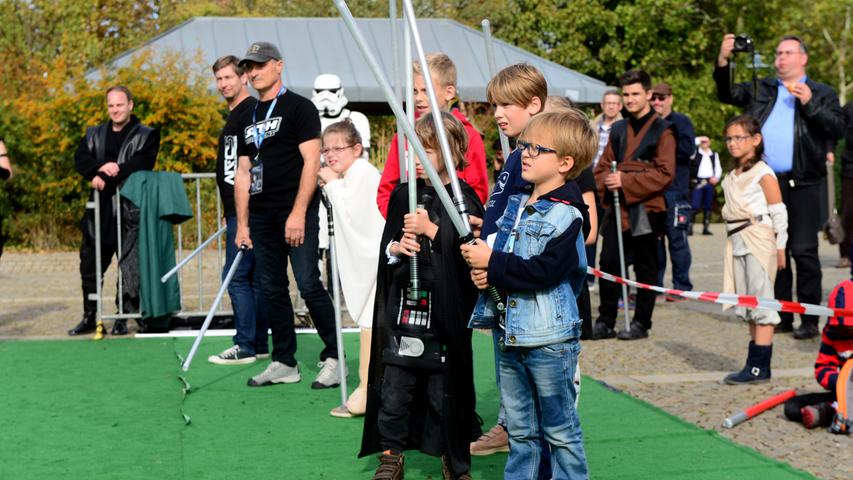 Jedi und Kriegerinnen: 2. Tag der Noris Force Con in Fürth