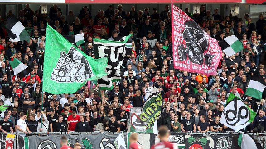 Rapid Wien und EM: So bunt war die Club-Choreo gegen Hannover