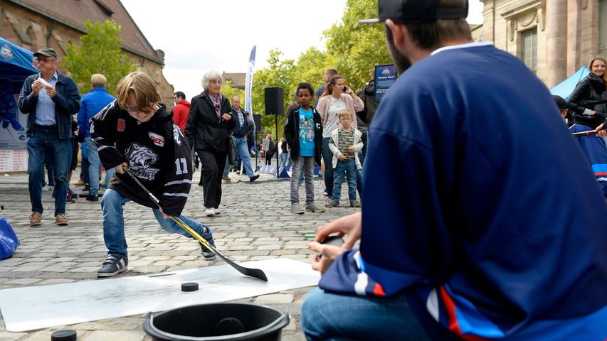Eishockey zum Anfassen: NHL macht Halt in Nürnberg