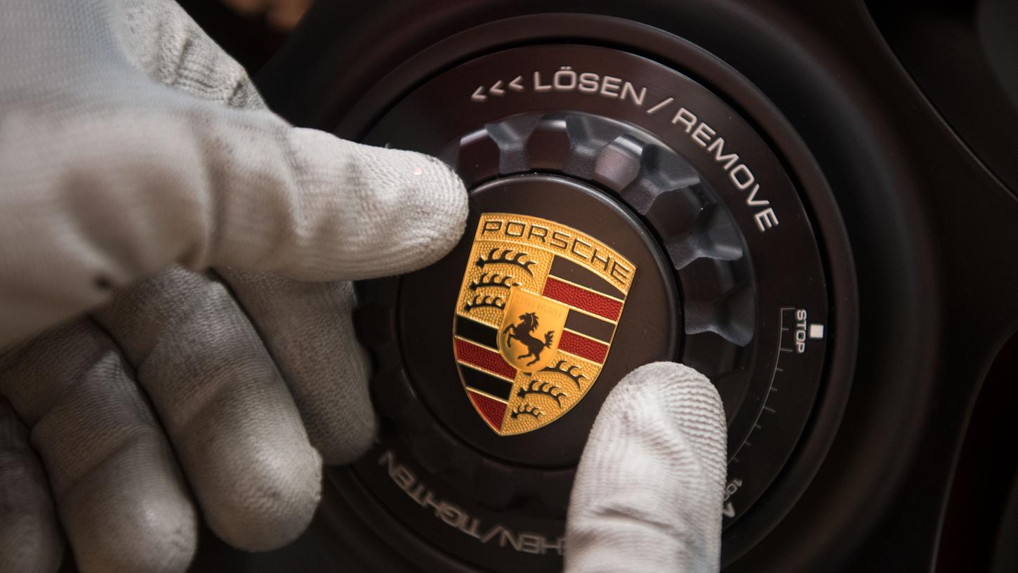 Fahren in Zukunft nur noch mit Benzin oder Elektroantrieb: Die Modelle der VW-Tochter Porsche.