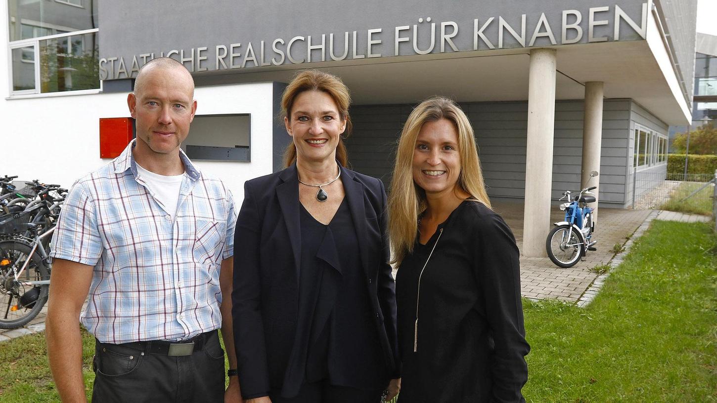 Neue Konrektorin der Knabenrealschule ist Bayern-Fan