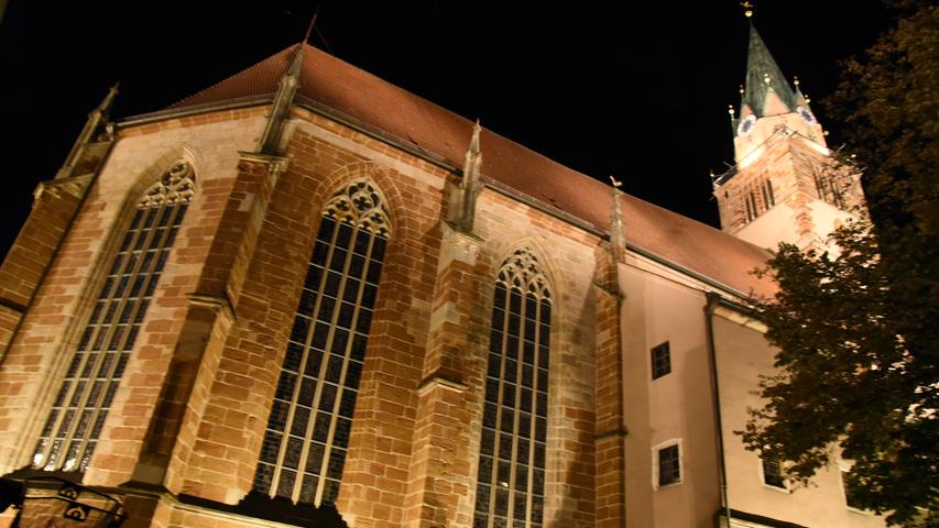 Neumarkts Rathaus und Münster werden illuminiert
