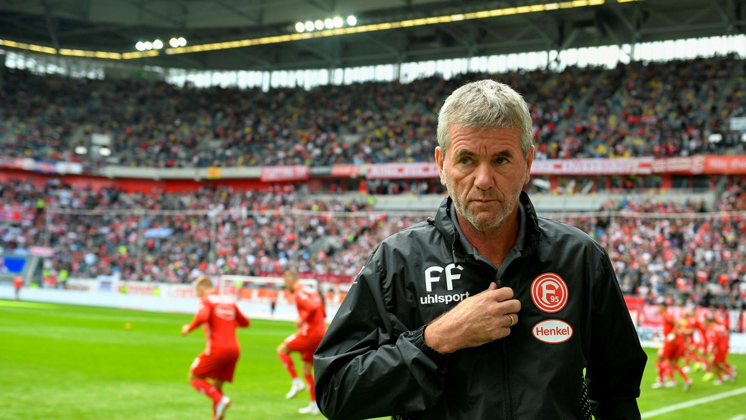 Rekordaufsteiger Friedhelm Funkel steht mit der Fortuna in der Bundesliga - und ist mit fünf Punkten aus fünf Spielen ungefähr im Soll. Rekordaufsteiger Friedhelm Funkel steht mit der Fortuna in der Bundesliga - und ist mit fünf Punkten aus fünf Spielen ungefähr im Soll.