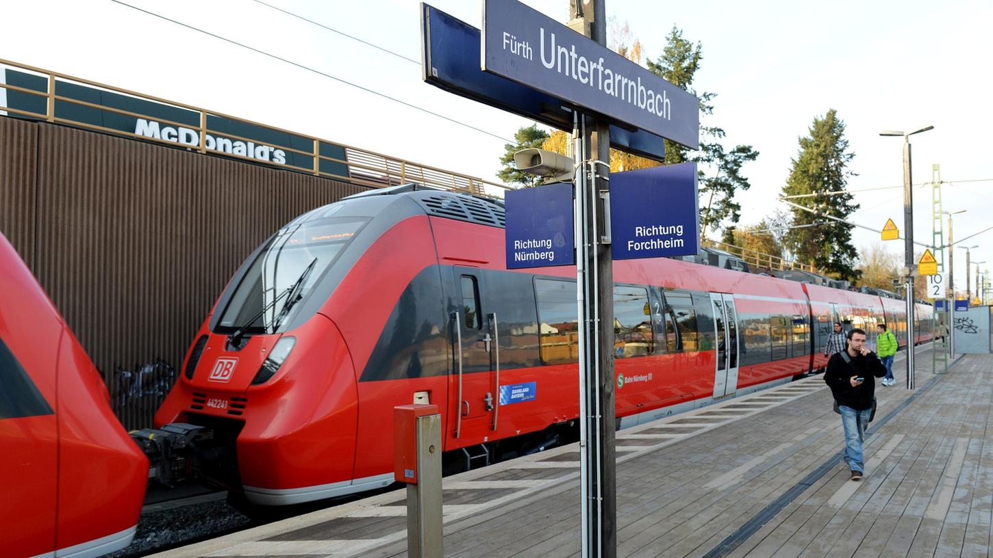 Fünf neue Weichen in Fürth-Unterfarrnbach sollen helfen, die Kapazitäten besser zu nutzen.