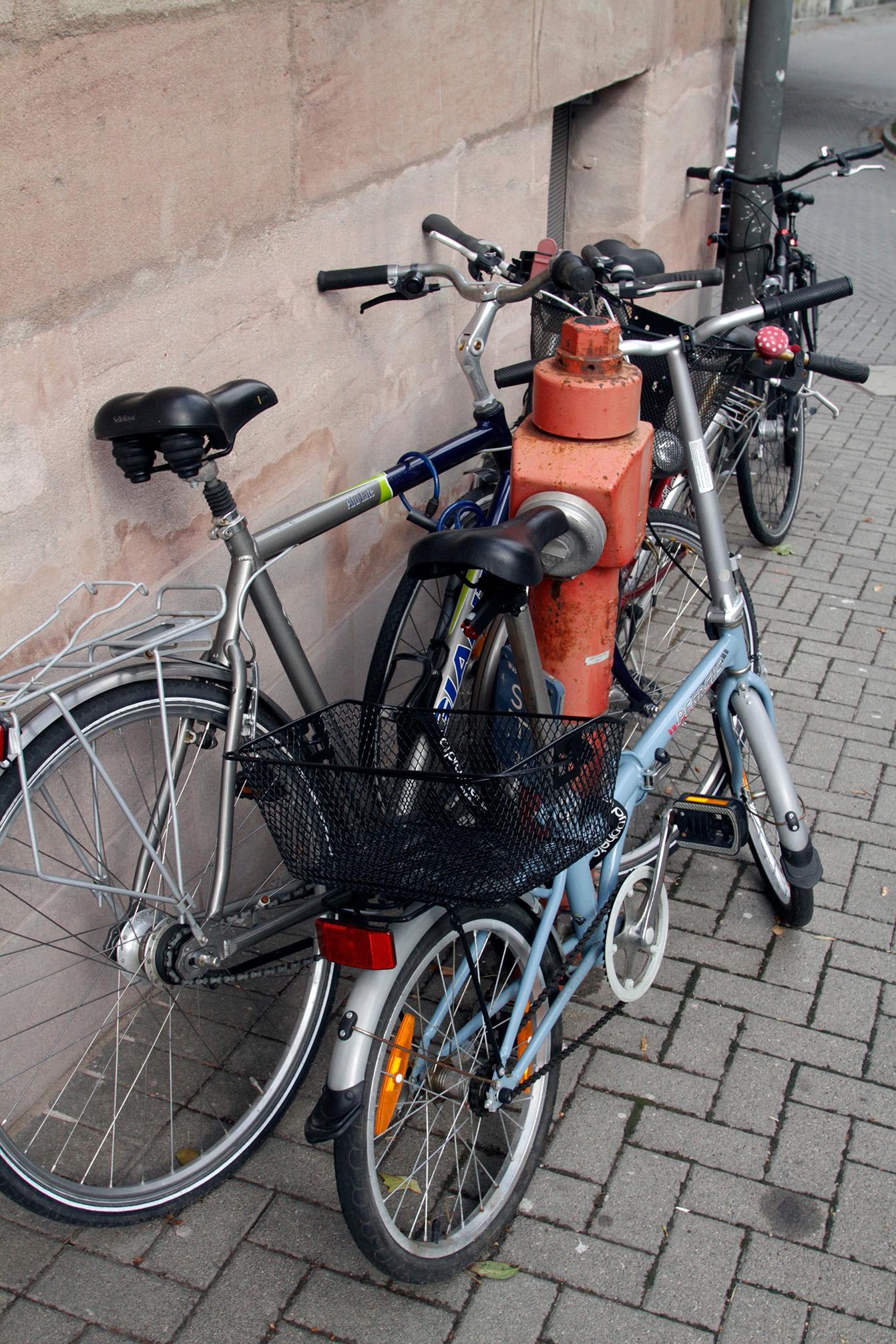 Zugeparkte Feuerwehr Hydranten Was Darf Die Polizei Tun Nurnberg Nordbayern De