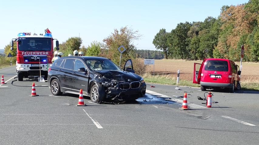Kollision bei Langenzenn: VW-Fahrer übersieht herankommendes Auto