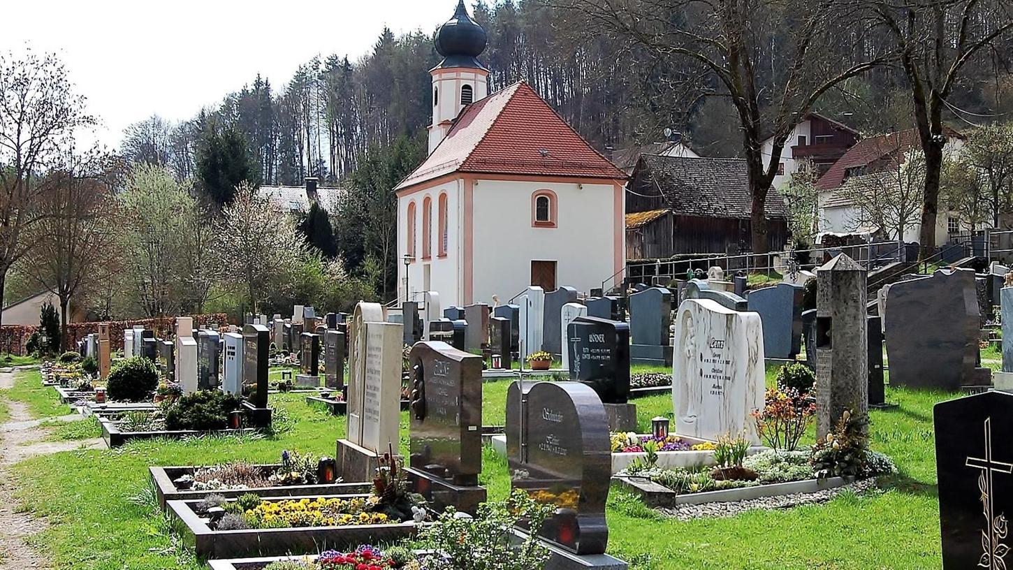 Raum für Urnen auf Breitenbrunner Friedhof
