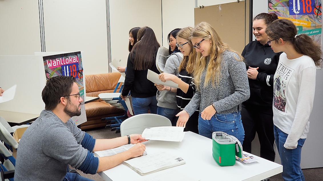 Treuchtlinger Schüler wählen bunten Landtag Treuchtlinger Schüler wählen bunten Landtag