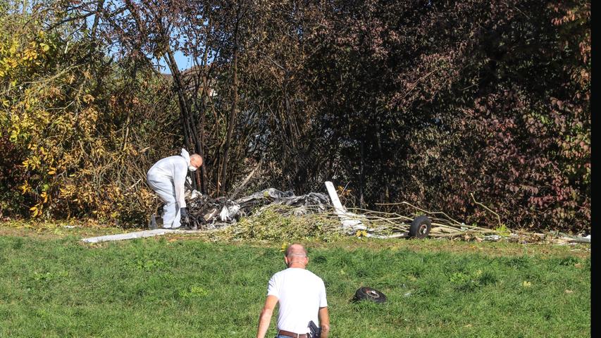 Flugzeugabsturz bei Kissingen: Maschine zerschellt, Pilot stirbt 