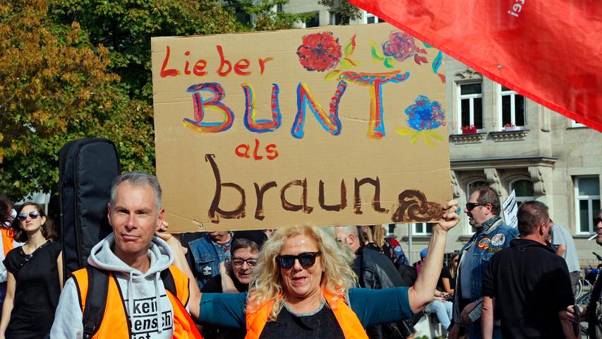Gegen Abschiebungen und rechte Hetze: Linke Demo in Nürnberg