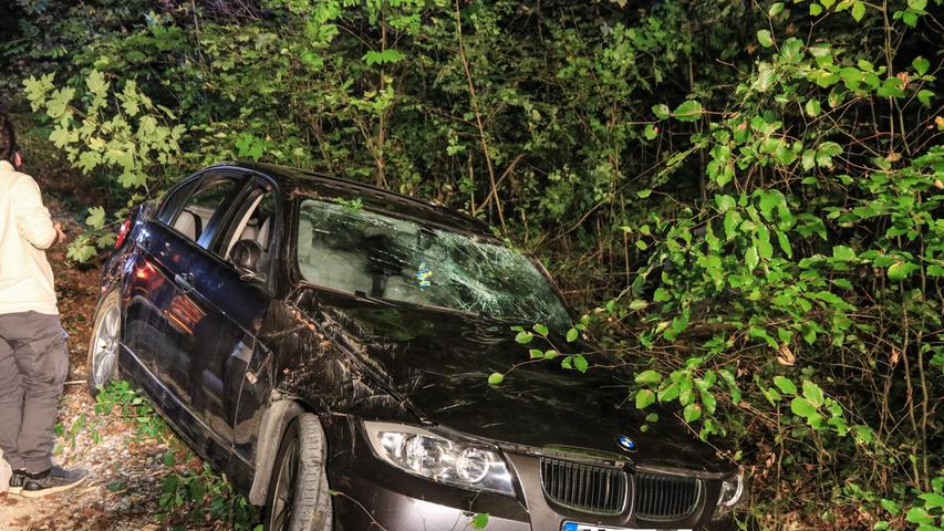 Wildwechsel: Auto landet bei Peulendorf im Straßengraben