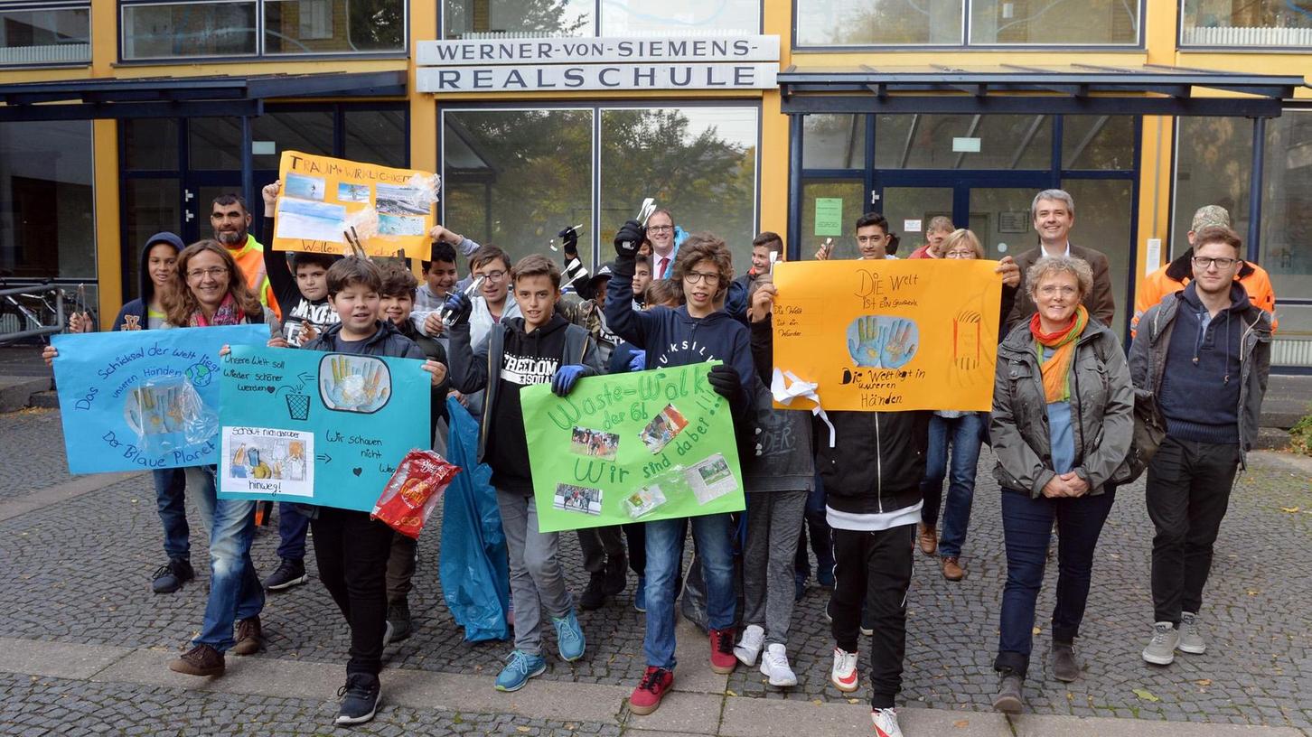Schüler räumen in Erlangen wieder Müll weg