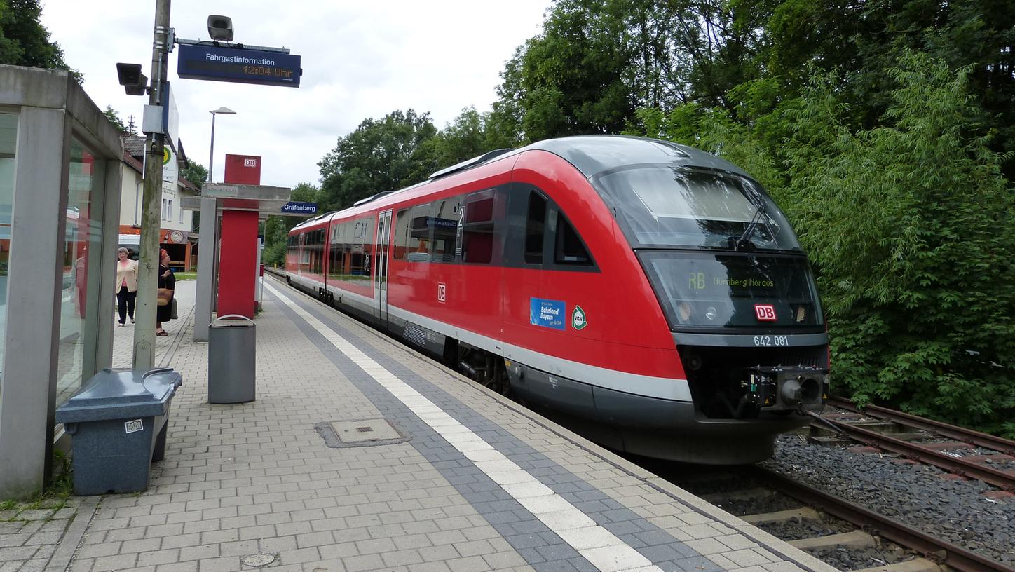 Wegen eines Unfalls bei Eschenau kommt es bei der Gräfenbergbahn momentan zu Verzögungerungen und Zugausfällen.