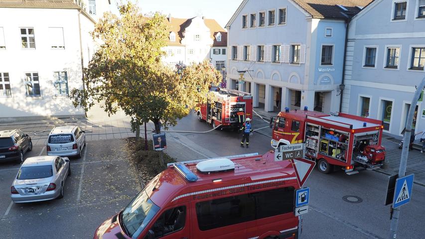Übung: Feuer im Treuchtlinger Rathaus