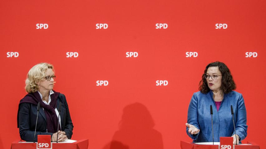 Die Analyse für die SPD fällt wie deren Abschneiden als fünftgrößte Partei im Freistaat wenig schmeichelhaft aus. Über 14 Prozent bei den Erststimmen: Das erreichten die Genossen im Norden des Freistaats von Kulmbach über Hof bis Wunsiedel. Ähnlich positiv ist die Lage in einem Korridor von Nürnberg nach Osten über Amberg-Sulzbach bis Weiden. Dann sind noch die Münchner und Augsburger Werte über 14 Prozent.
 
 Doch im restlichen Bayern kann nur noch Aschaffenburg-West mit SPD-Werten über 14 Prozent aufwarten. Cham, Straubing, Regen, Freising, Erding — alle unter sieben Prozent.