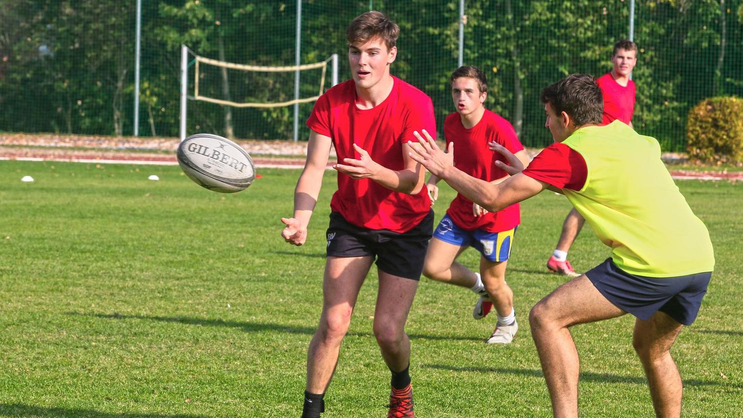 Schüler aus Issoire bringen Rugby nach Neumarkt